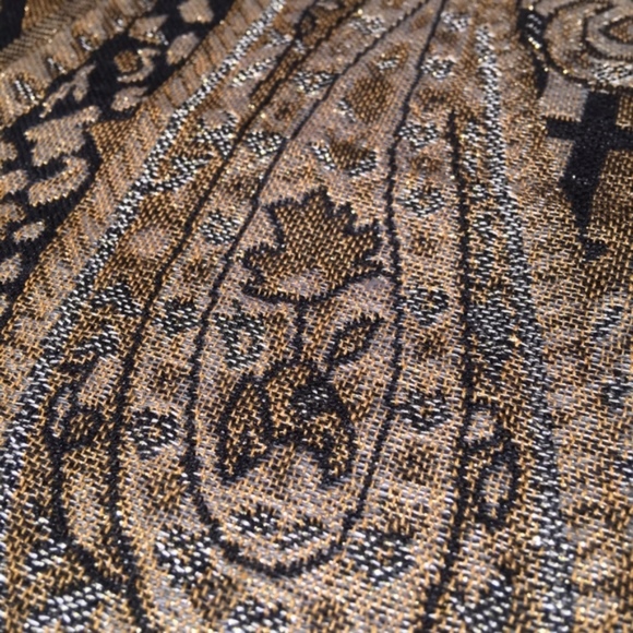 Scarf: Silk Feel Pashmina Type - Picture 4 of 8